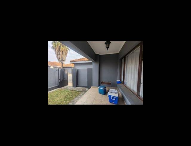 3 BEDROOM DUPLEX RENTED IN HELDERWYK